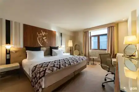 Crown Hotel St. Petersburg - 158