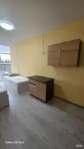 Main room - 32