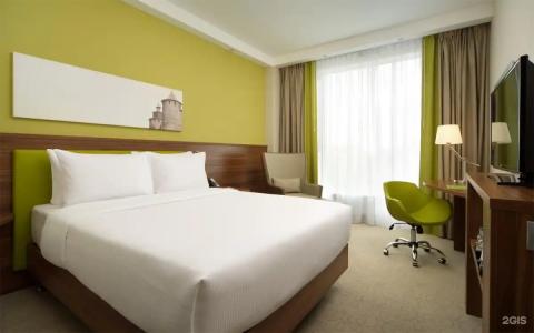 Hampton by Hilton - 83