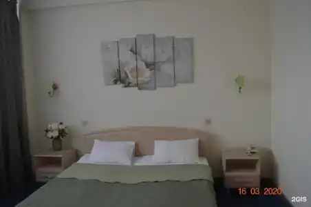 Эмпаер Холл - 7