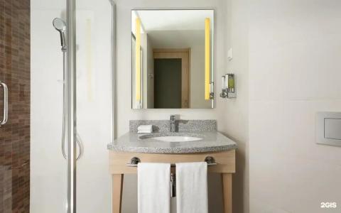 Hampton By Hilton - 53