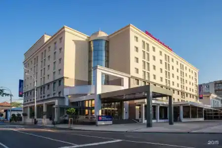 Hilton Garden Inn - 1
