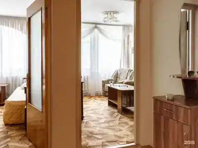 Спутник - 104