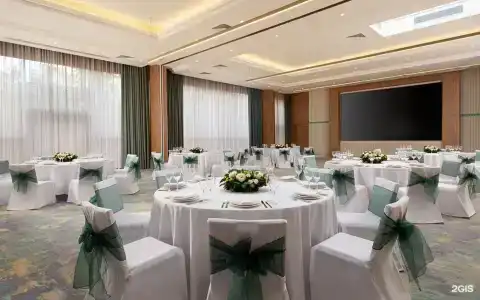 Hampton By Hilton - 34