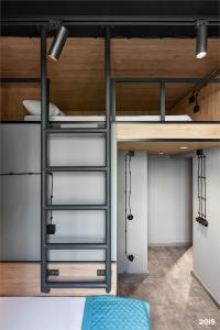 Vertical Boutique - 174