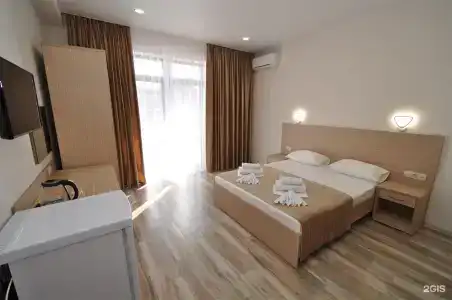 Family Pride inn - 77