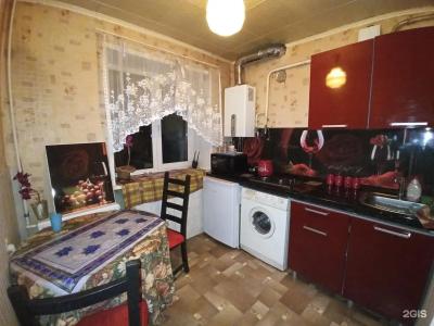 на пл. Свободы - 8