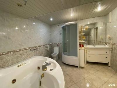 Red House - 81