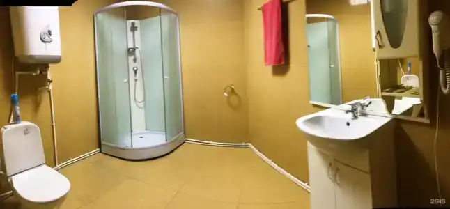 Кремлевский - 106