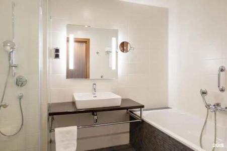 Radisson Blu Hotel - 124