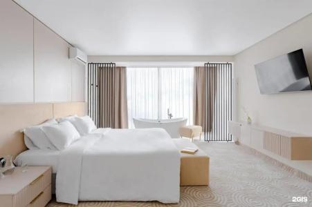 Zenith Resort & Spa - 100