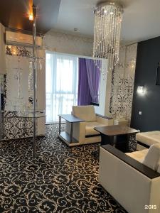 John Gold - 72