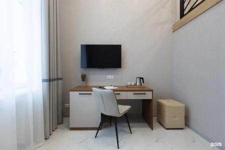 8Avenue - 202