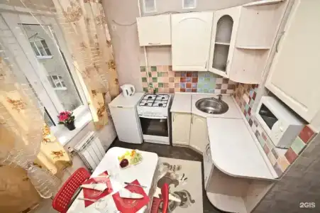 на Бардина 8 - 10