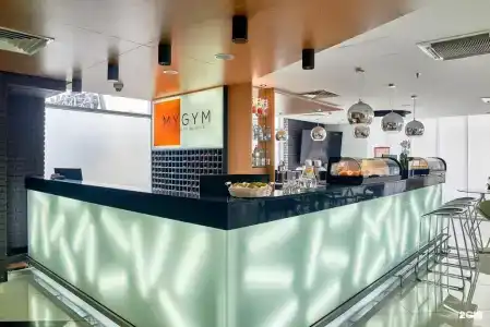 Radisson Blu Hotel - 11