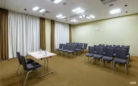 Холидэй Инн - 85