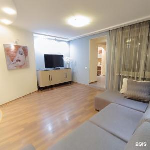 Владимирский - 12