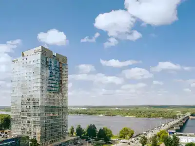 Radisson - 4