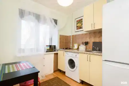 B&B - 8