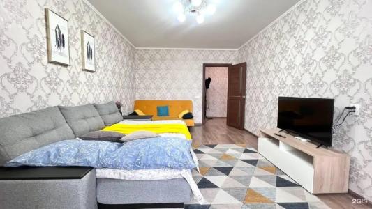 на Энтузиастов - 90