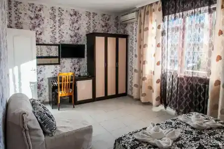 Анжела Лантана - 92