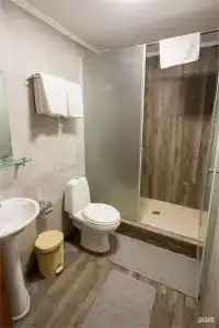 Крестовая Падь - 201