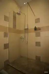 Светлый - 76