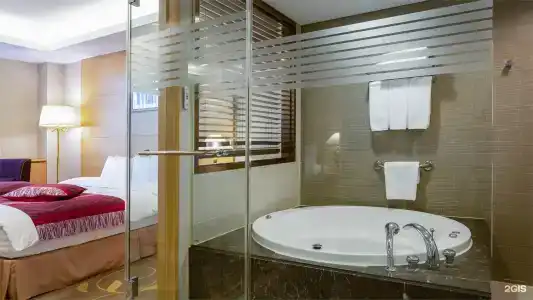 LOTTE Hotel - 211