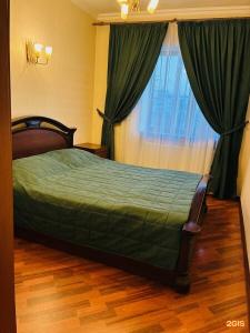 Savoy Petit - 79