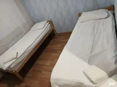 ИЛНЕ Двухкомнатная квартира на улице Республики - 4