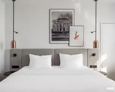 Radisson - 65