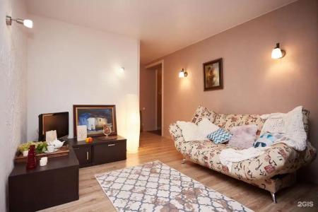 Apartment on Maloye Shosse 3 - 25