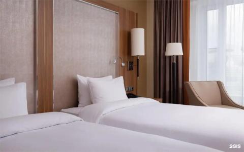 DoubleTree by Hilton - 61
