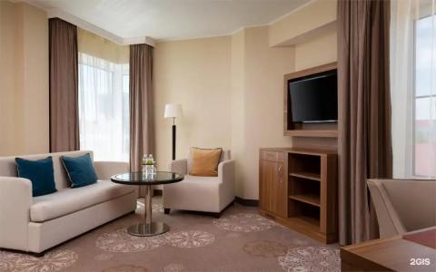 DoubleTree by Hilton - 92
