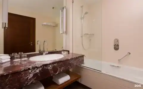 Sheraton Skypoint Luxe - 150