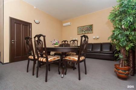 Регина Университетская - 106