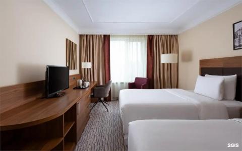 Radisson - 57