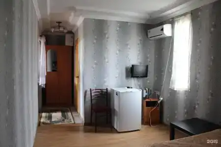 у Ларисы - 26