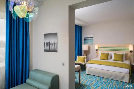 Radisson Blu - 100