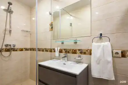 M House - 127