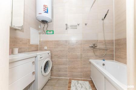 ИЛНЕ Двухкомнатная квартира на улице Республики - 14