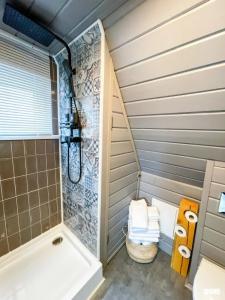 А у реки - 173