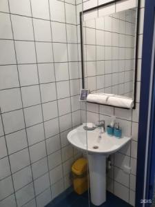 & Hostel Tetris - 64