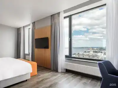 Radisson - 36