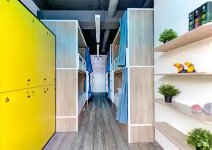 Roomy Hostel - 87