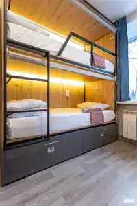 M&DHost - 160