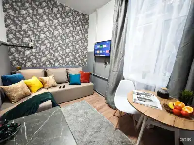 Divan i chemodan on Uritsky str. - 131