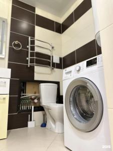 на Новороссийской 2к - 18