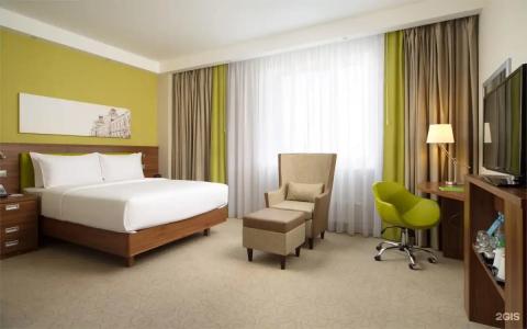 Hampton by Hilton - 86