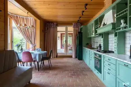 Деревянный коттедж с бассейном и баней - 79